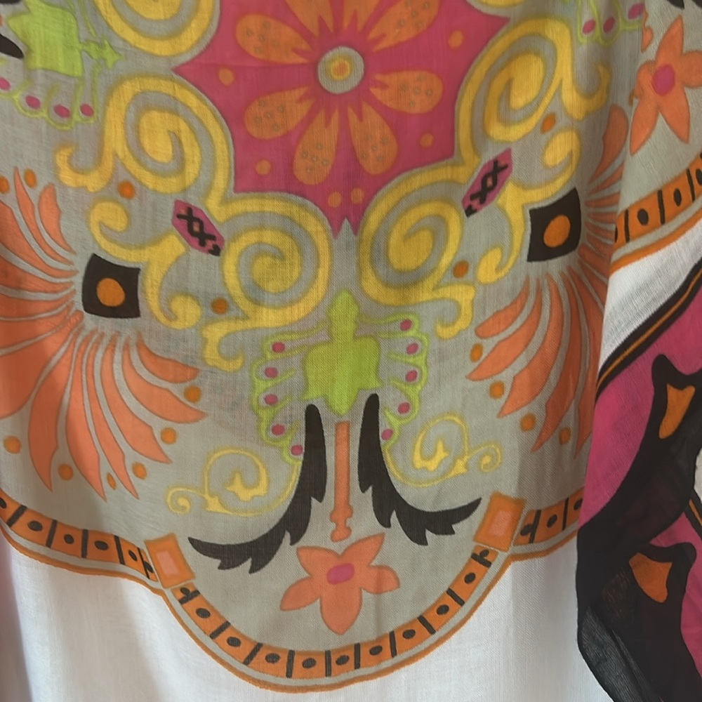 Michael Starrs summer shawl/wrap around - Picture 2 of 4